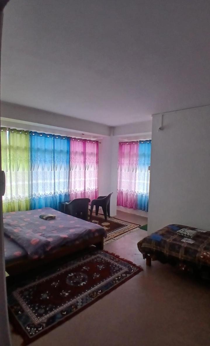 Lama Tsekhang Tawang Exterior foto